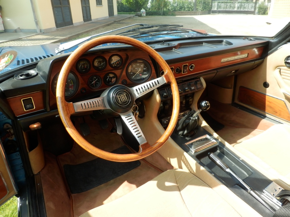 Fiat Dino 2400 coupè SOLD France