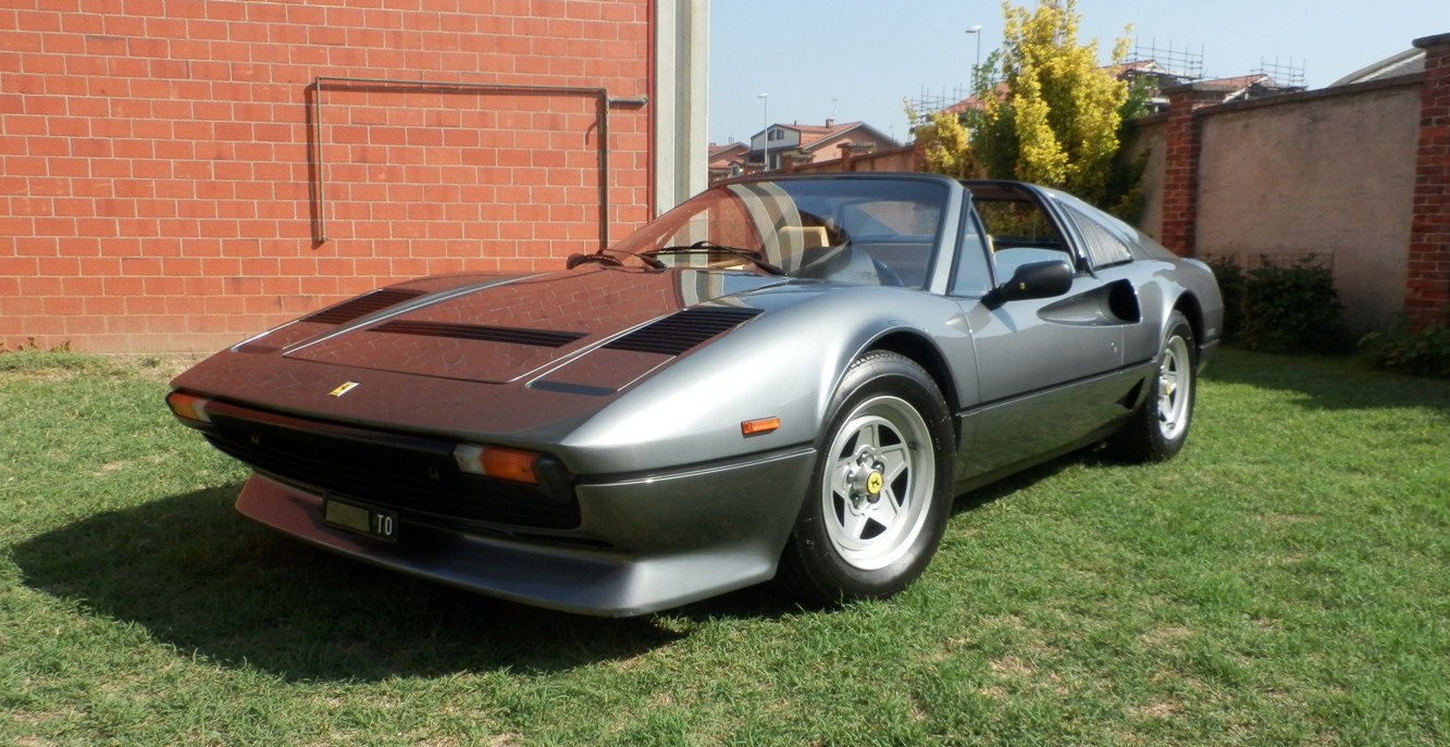 Ferrari 208 gts turbo SOLD Italia