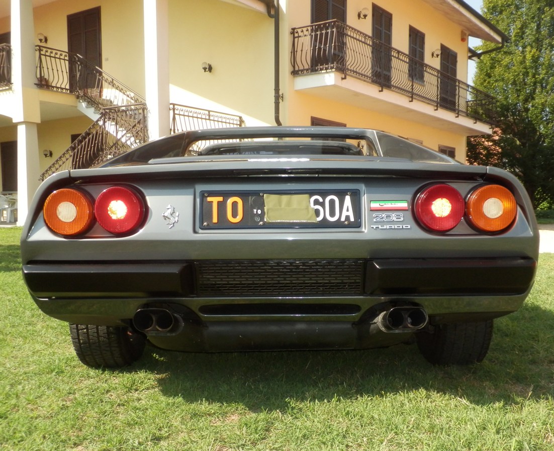 Ferrari 208 gts turbo SOLD Italia