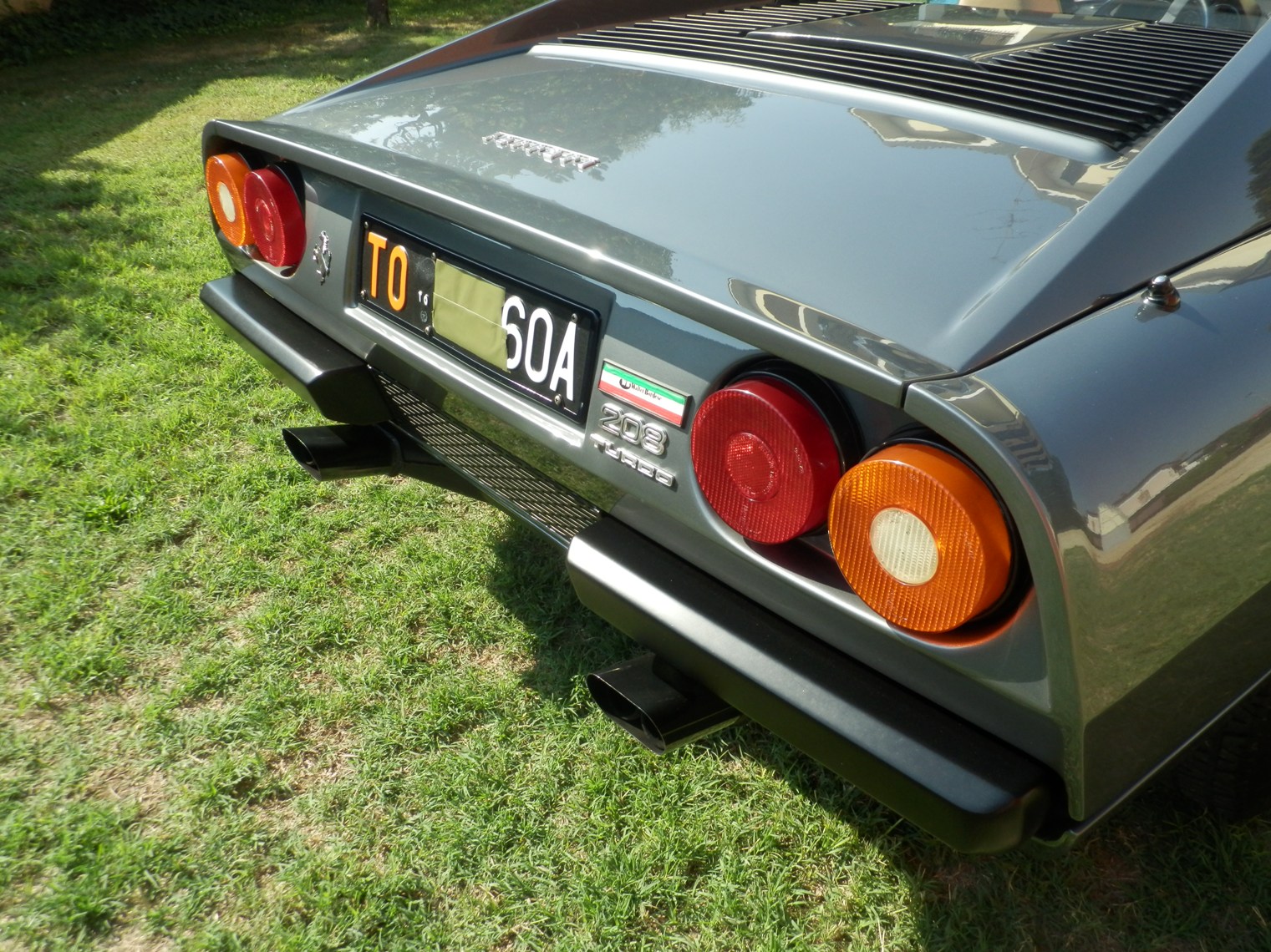 Ferrari 208 gts turbo SOLD Italia