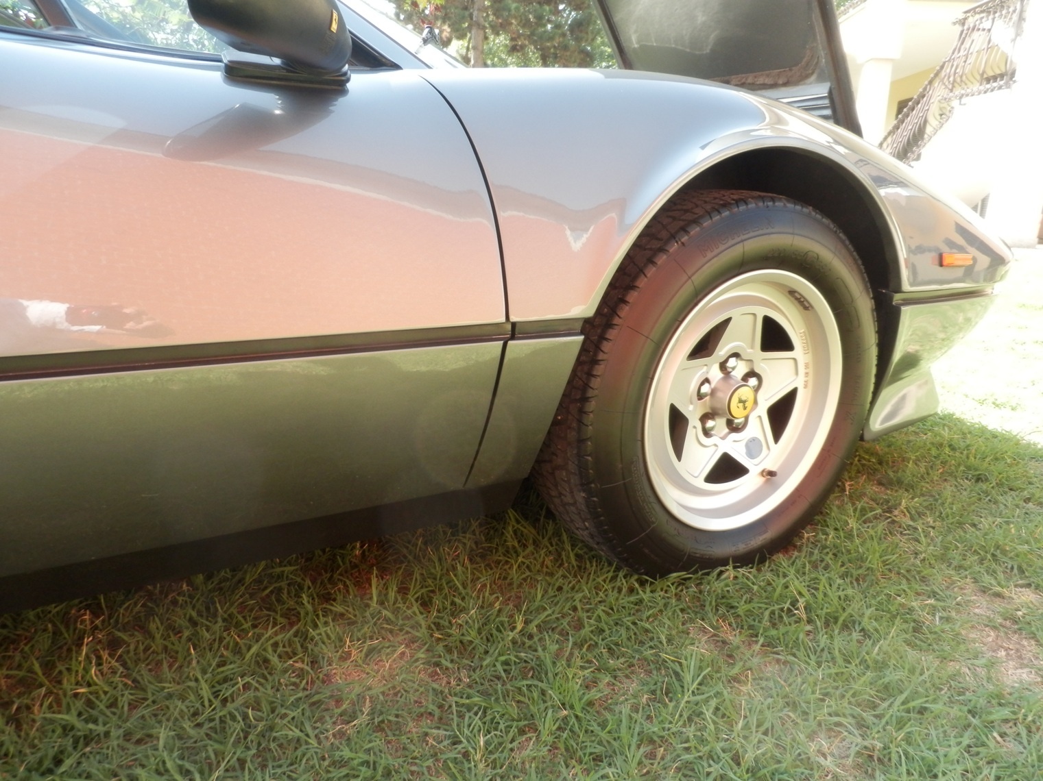 Ferrari 208 gts turbo SOLD Italia