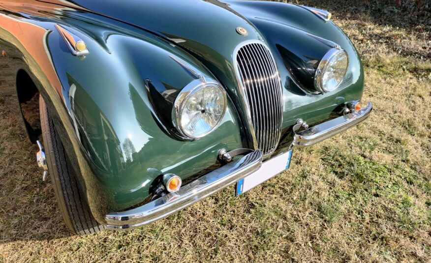 Jaguar XK 120 OTS SE SOLD Italia