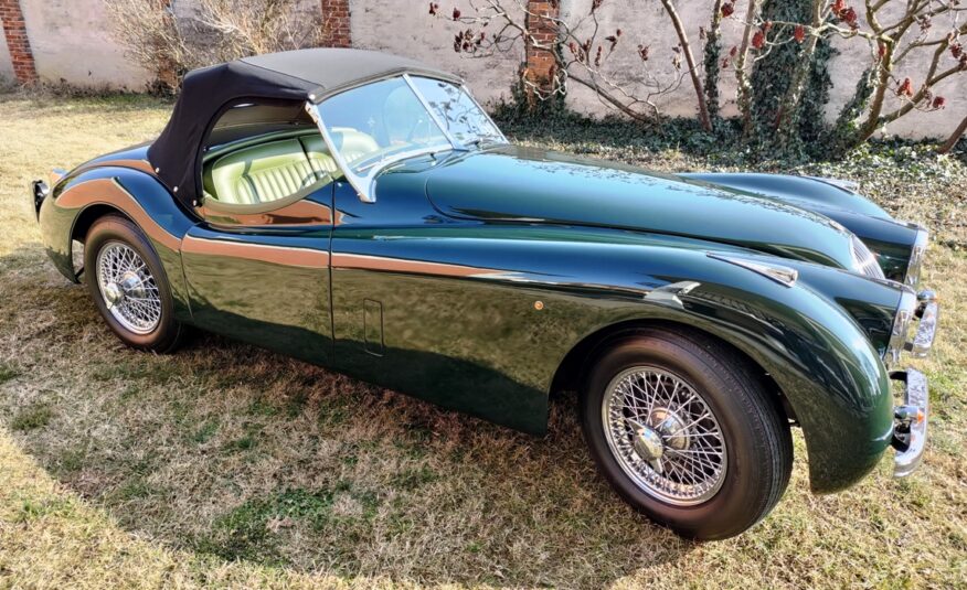 Jaguar XK 120 OTS SE SOLD Italia