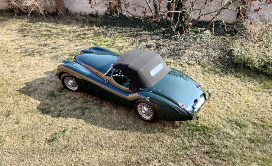 Jaguar XK 120 OTS SE SOLD Italia