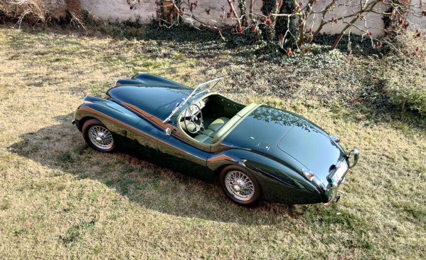 Jaguar XK 120 OTS SE SOLD Italia