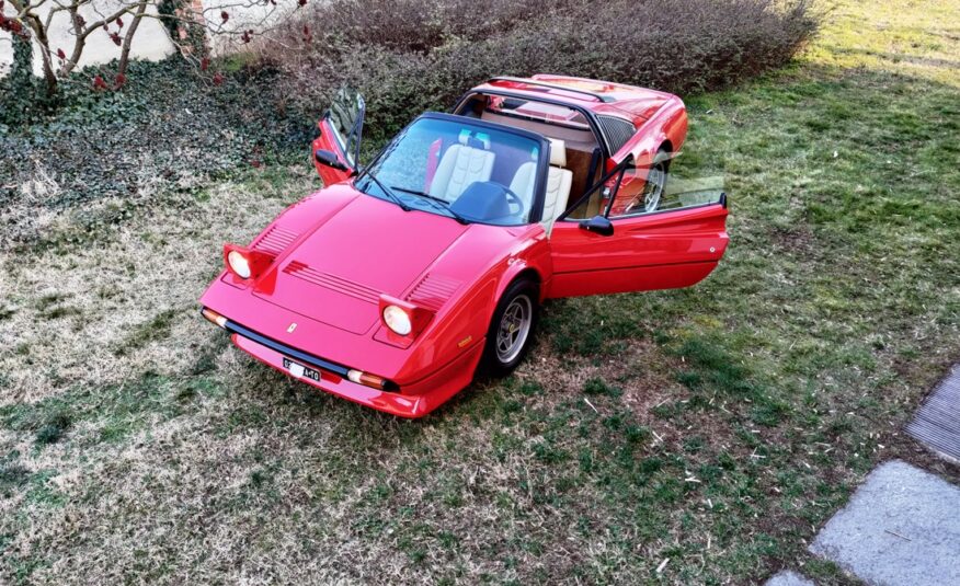 Ferrari 308 Quattrovalvole 17.000 km originali