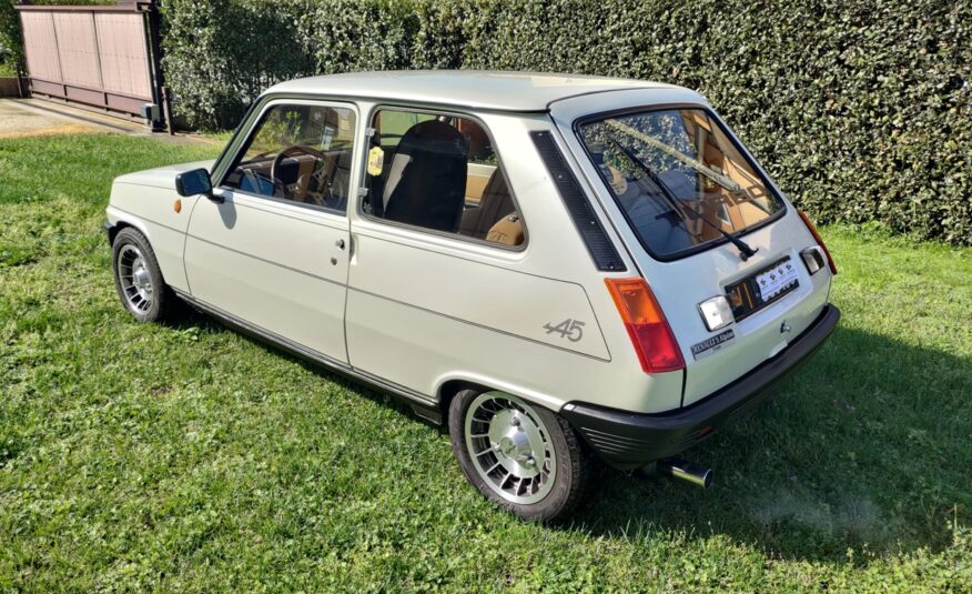 Renault 5 Alpine turbo versione speciale Coppa